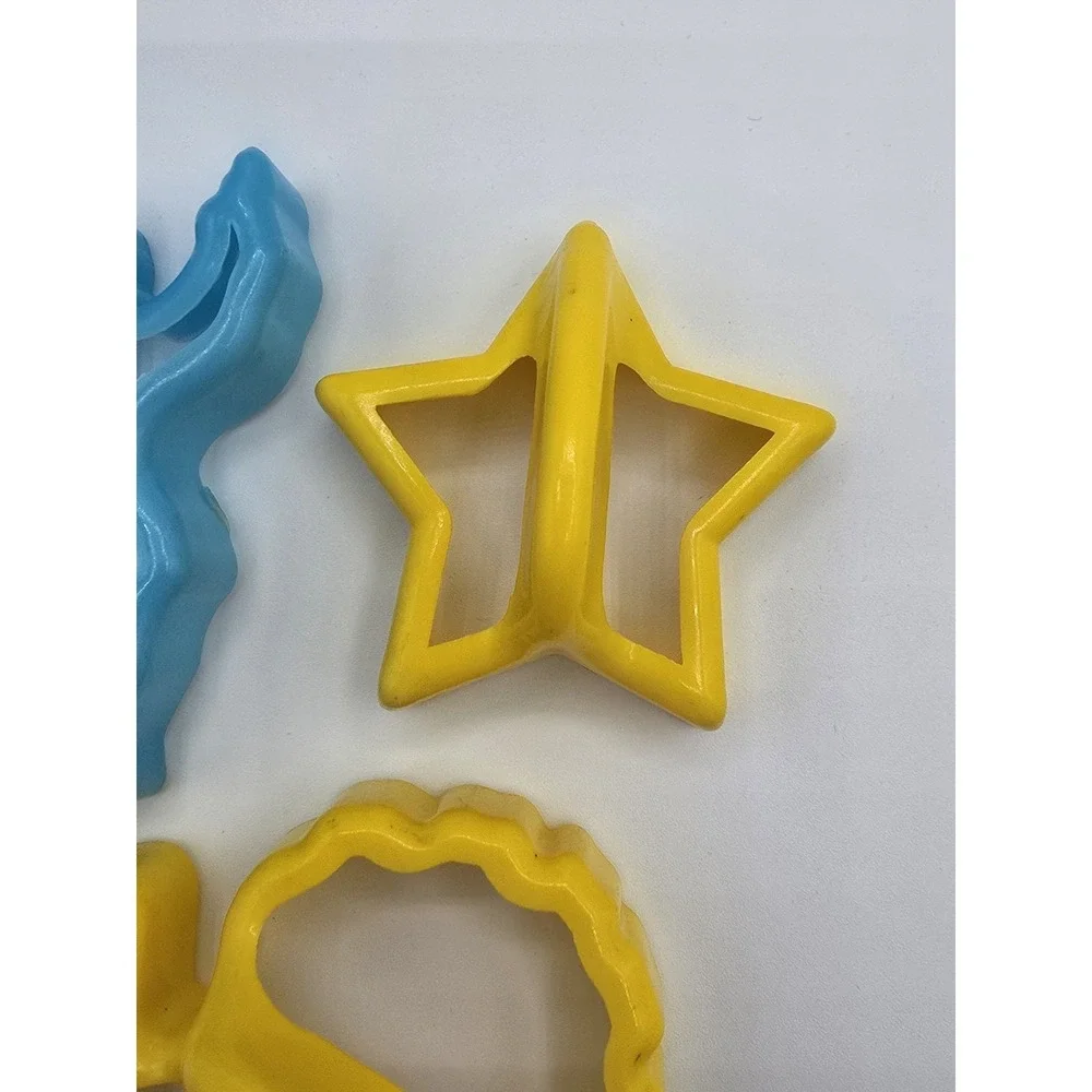 Vintage Lot of 3 HUTZLER Plastic Cookie Cutters Santa Star Turkey